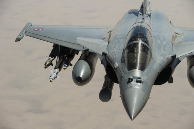 According to an official statement by the French presidency, Qatar announced today its intention to purchase the Dassault Rafale multirole fighter aircraft, for a total amount of about 6.3 billion euros ($7.06 billion). The Emir of the state of Qatar Sheikh Tamim bin Hamad bin Khalifa Al Thani confirmed over the phone yesterday to French president François Hollande his intention to procure 24 fighter aircraft, with an option for 12 other planes.