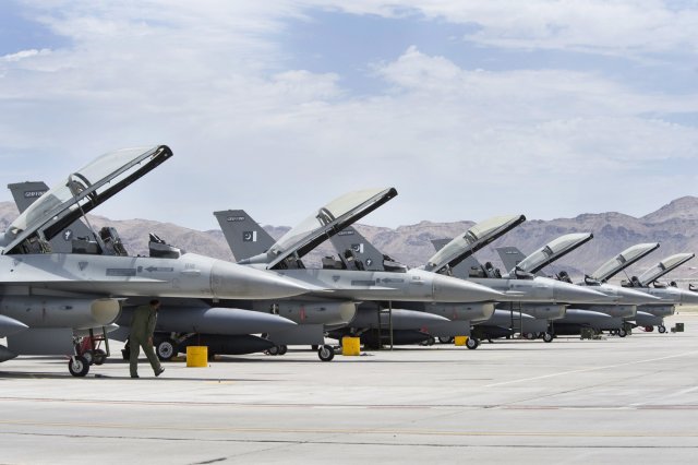 US ok 700mn FMS from Pakistan for 8 fighter aircraft 640 001