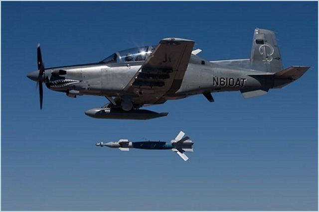 AT-6C_Texan_II_light_attack_reconnaissance_aircraft_United_States_American_defense_aviation_technology_640_001.jpg