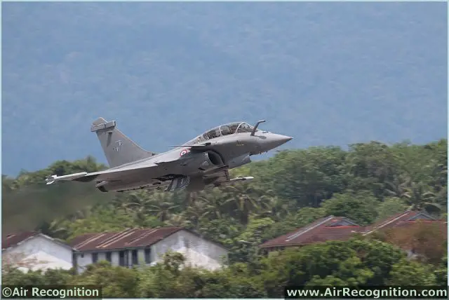 The heat in Langkawi went up a few searing notches as the Rafale which is now in Langkawi for the Langkawi International Maritime and Aerospace Exhibition (LIMA’13) took to the skies in preparation for the exhibition which officially opens on Tuesday, 26 Mar 2013. The Rafale fighter aircraft is scheduled to wow visitors with jaw-dropping aerial manoeuvres during its daily demo flight.