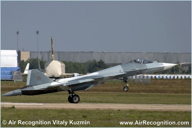 The 5th generation Russian fighter aircraft Sukhoi T-50 (PAK-FA) conducted Thursday, November 3, 2011, its 100th flight test, said in Moscow the press service of Sukhoi.