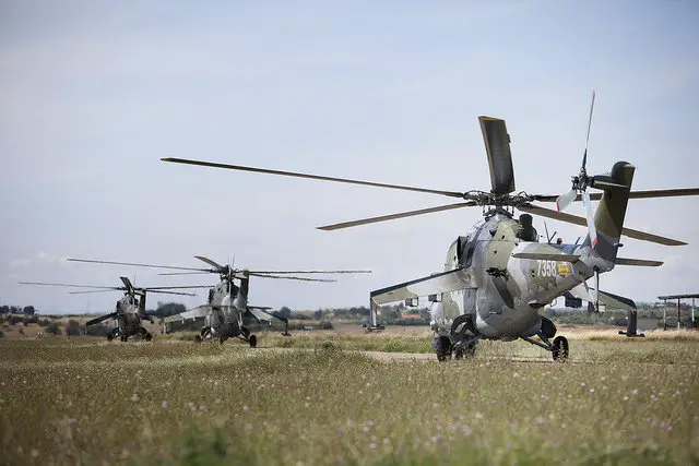 More than 30 helicopters and 1000 military personnel have gathered 80 kilometers north of Rome for Italian Blade 2015, this year’s largest military rotary-wing exercise in Europe, the European Defence Agency announced on Tuesday June 23rd. Crews from seven different countries have started training together yesterday using joint procedures and tactics during missions of increasing complexity. 