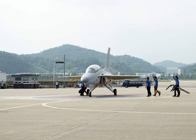 Korea Aerospace Industries (KAI) announced that the first FA-50PH for Philippines successfully performed its maiden flight. “FA-50PH’s maiden flight took place on 19 June after the Philippines has signed a contract for 12 KAI FA-50 fighter aircraft in March last year,” KAI said on its social networking page. "We will [do] our best to deliver initial 2 aircraft by the end of this year,” the Korean company said. 
