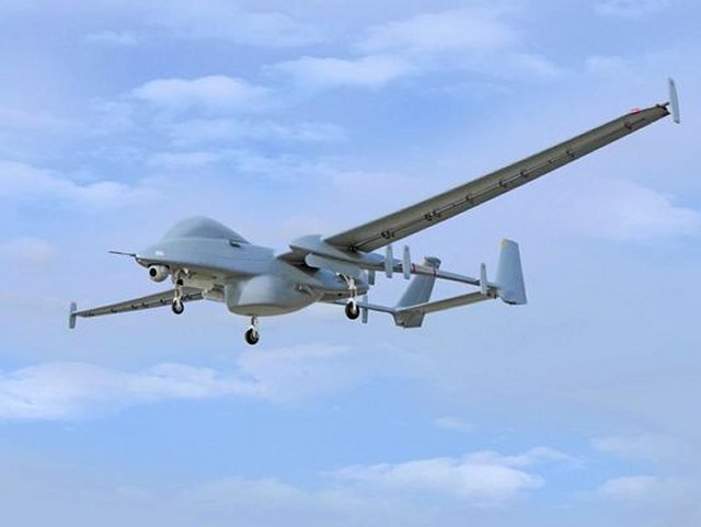 Avionics, a leading player in the Brazilian Unmanned Aerial Vehicle (UAV) arena is progressing towards production of a unique, Brazilian-made Medium Altitude Long-Endurance (MALE) UAV – the “Caçador”. IAI and Avionics announced today they will jointly enter the Brazilian defense market with a indigenous version of the Heron UAV.