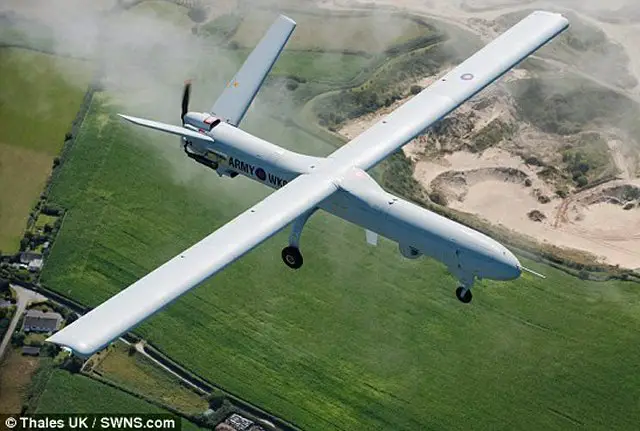 Thales Watchkeeper UAV successfully flies for the first time in controlled civil airspace 640 001