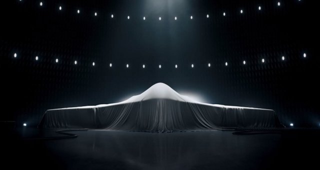 USAF awards the 80bn Long Range Strategic Bomber contract to Northrop Grumman 640 001