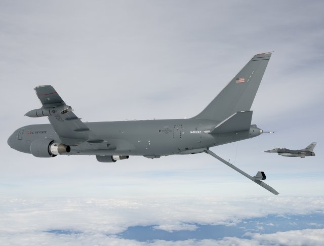US Air Force s KC 46A Pegasus tanker aircraft successfully deploys drogue and boom systems 640 001
