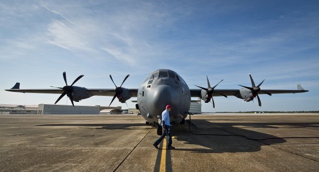 USAF tests fuel saving winglets on MC 130J Commando II aircraft 640 001