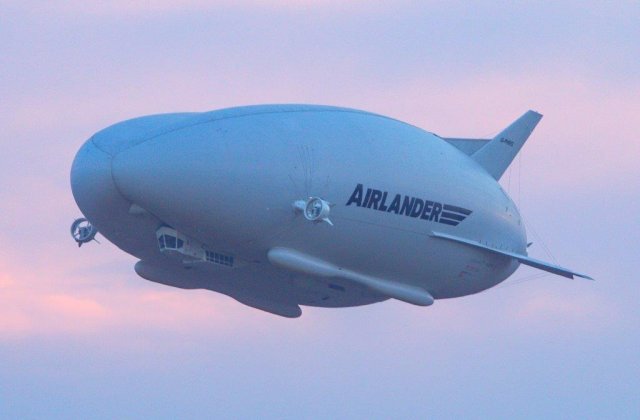 Airlander 10 hybrid airship makes historic first flight 640 001