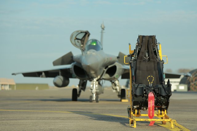 SEMMB reaches milestone with production of 250th MKF16F Rafale ejection seat 640 001