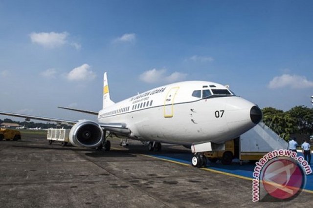 The Indonesian Air Force acquires a Boeing B737 500 for VIP transport 640 001
