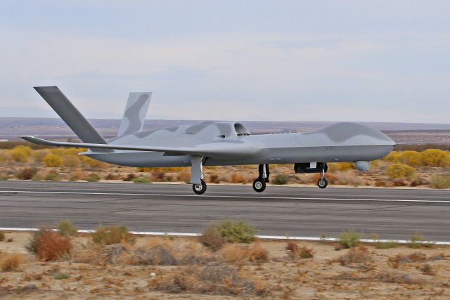 GA ASI successfully flies Avenger ER UAV for the first time 640 001