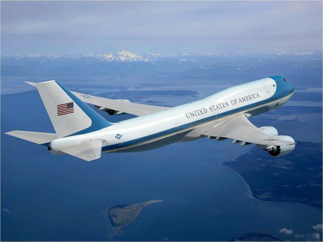 Boeing awarded USAF order to provide two 747 8 Presidential aircraf 640 001