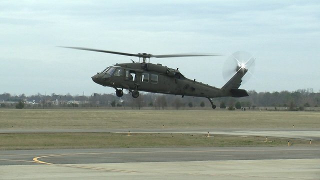 US Army s UH 60V Black Hawk first protoype achieves maiden flight 640 001