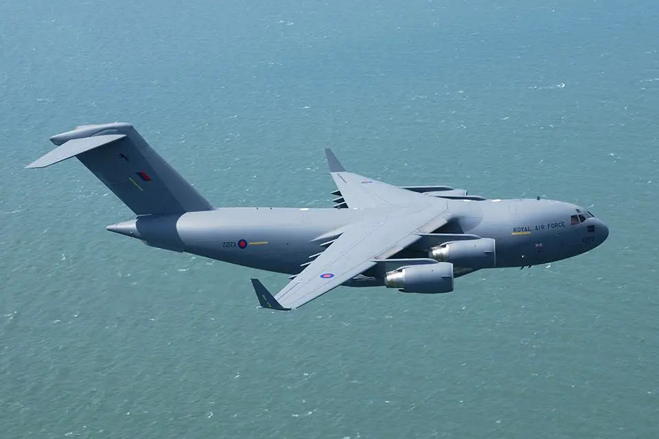 UK signs new 365 mn contract for RAF C 17 airlifters support 001