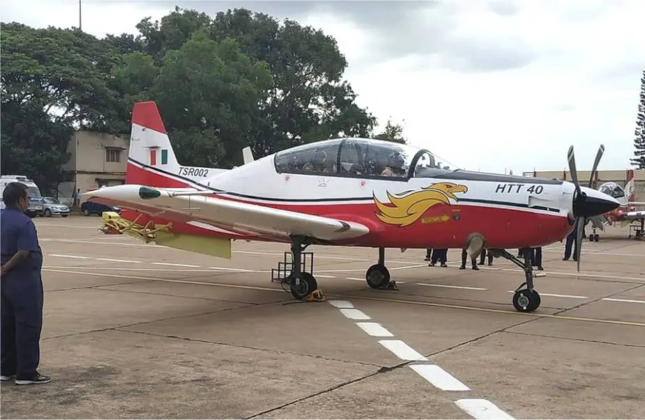 Indian Ministry of Defense approves the purchase of 106 local made HHT 40 trainer aircraft 925 001