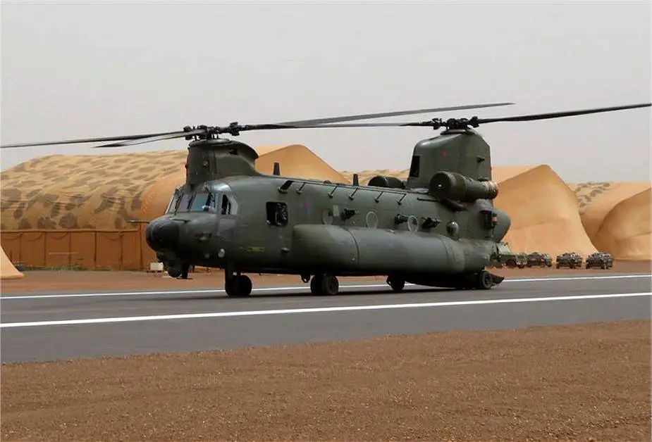 Deployment of British Air Force Chinook CH 47 helicopters in Mali has been extended 925 001