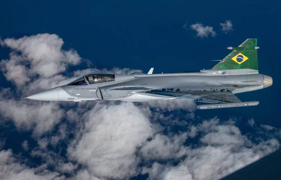 Brazilian Air Force receives more Saab Gripen fighter bombers 3