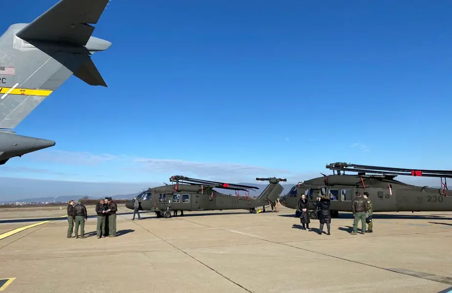 الولايات المتحدة تسلم مروحيات UH 60M Black Hawk إلى كرواتيا 01