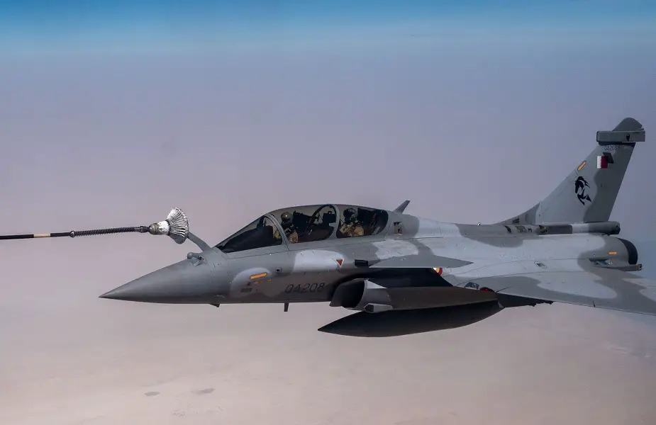 يعتمد سلاح الجو الملكي البريطاني فوييجر على تدريب التزود بالوقود جوًا مع القوات الجوية القطرية