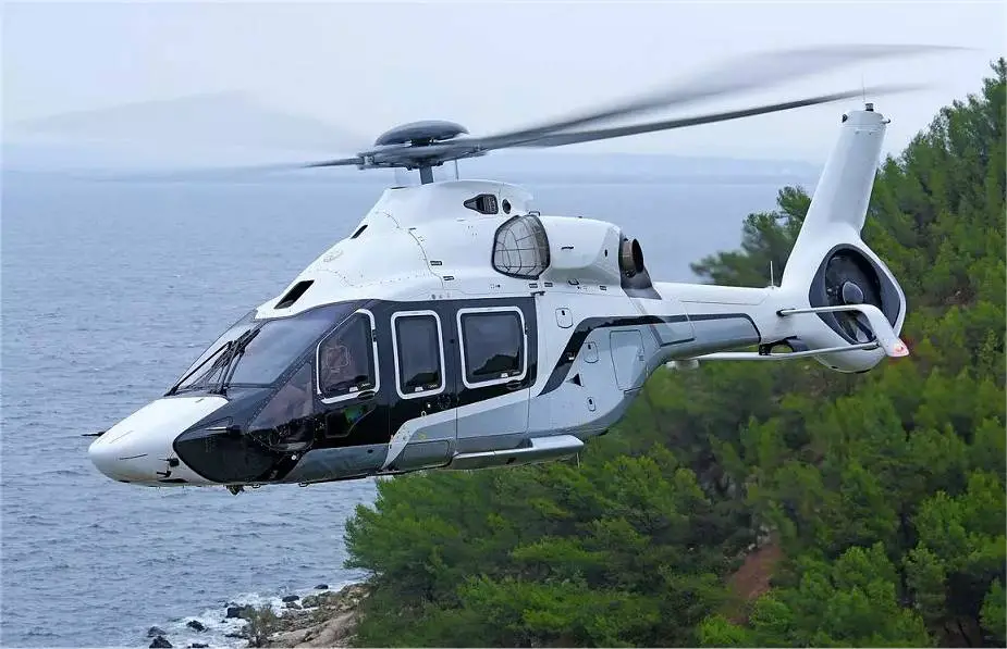 تقدم شركة Airbus Corporate Helicopters المثال الأول لطائرة الهليكوبتر ACH160 Exclusive 925001