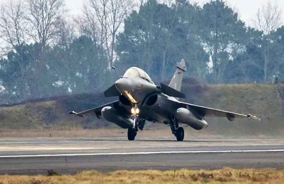 تم تسليم أول طائرة من طراز Dassault Rafale F4 إلى سلاح الجو والفضاء الفرنسي 1