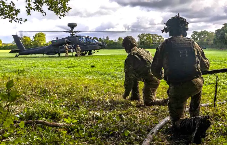 British Armys new AH 64E Apache attack helicopter passes battlefield test 2