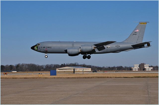 KC-135 Stratotanker aerial refueling aircraft data sheet specifications intelligence description information identification pictures photos images video United States American US USAF Air Force aviation aerospace defence industry military technology Boeing